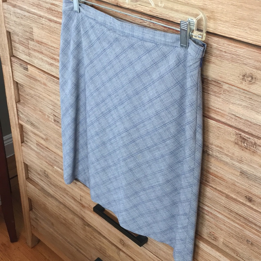BCBG lined skirt.